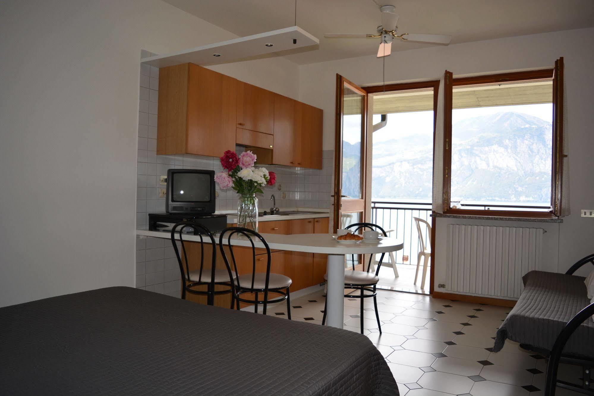 Residence San Vito Brenzone sul Garda Kültér fotó